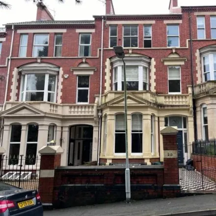 Rent this 7 bed townhouse on St. James' Church in St. James's Gardens, Swansea