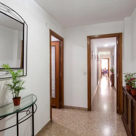 Rent this 5 bed apartment on Neural in Carrer de Guillem de Castro, 46008 Valencia