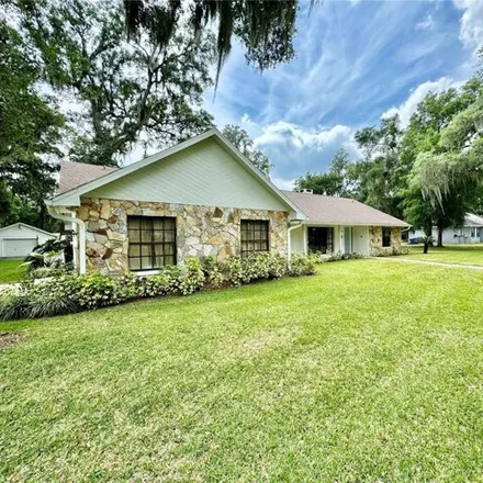Buy this 3 bed house on 1501 Buell Ct in Plant City, Florida