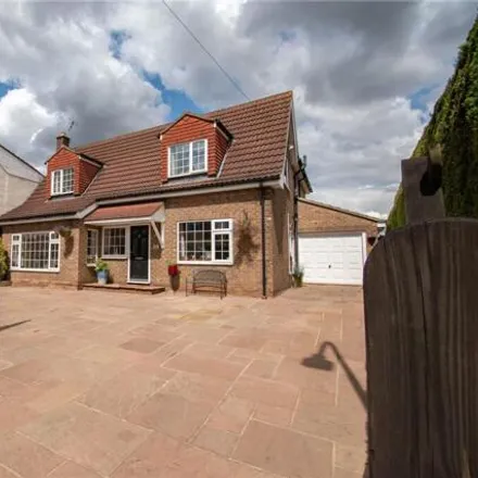 Buy this 4 bed house on Old Hall Farm in Blyton cum Laughton Church of England Primary School, High Street