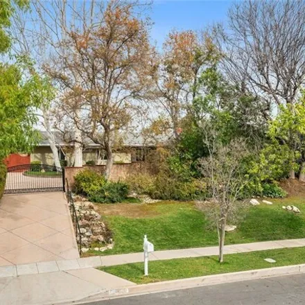 Image 1 - 23921 Crosson Drive, Los Angeles, CA 91367, USA - House for sale
