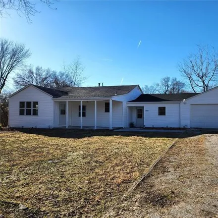 Buy this 3 bed house on 1909 North 16th Street in Swansea, IL 62226