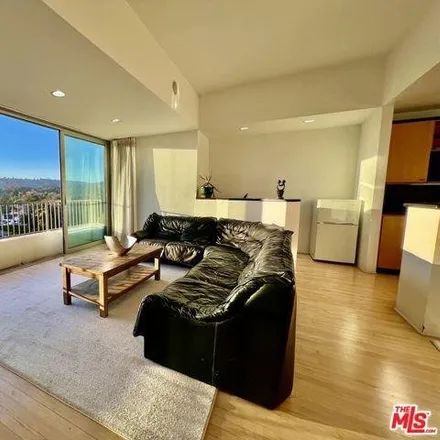 Image 5 - 10501 Wilshire Boulevard - Condo for rent