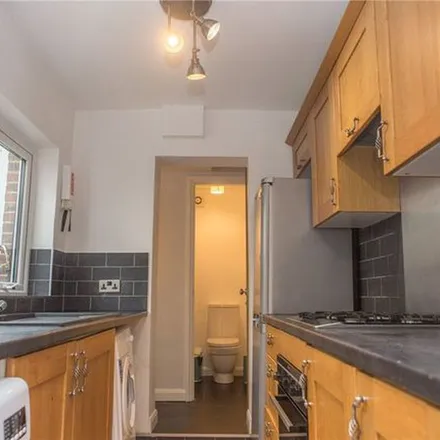 Rent this 5 bed duplex on Nettles Terrace in Guildford, GU1 4PA