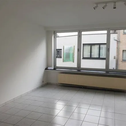Rent this 2 bed apartment on Sint-Jansplein 2 in 2550 Kontich, Belgium