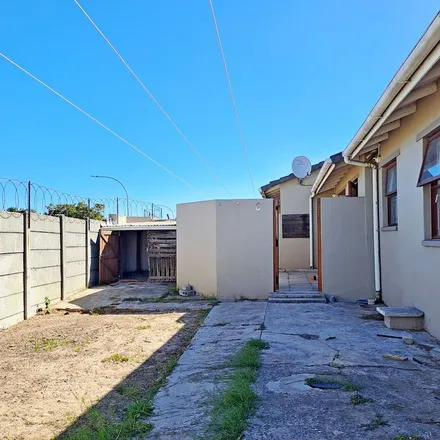 Image 7 - Paul Street, Bracken Heights, Western Cape, 7560, South Africa - Townhouse for rent