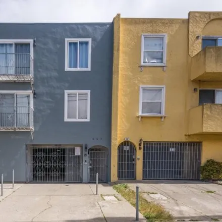 Buy this 6 bed house on 661 Villa Street in Daly City, CA 94014