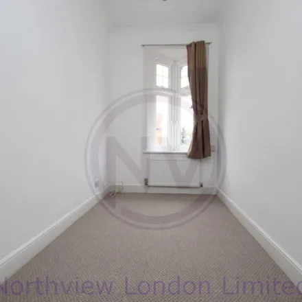 Image 8 - Lightcliffe Road, London, N13 5PH, United Kingdom - Apartment for rent