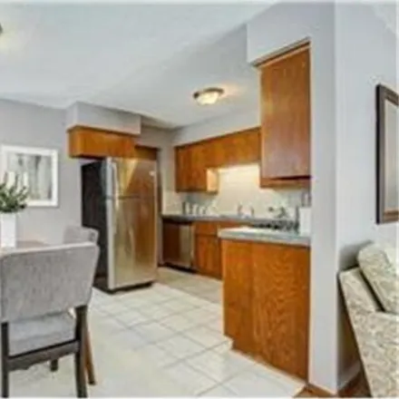 Image 5 - 2235 Hampshire Avenue South, Saint Louis Park, MN 55426, USA - Apartment for rent