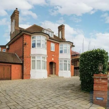 Buy this 5 bed house on Woodside Road in London, IG8 0TW