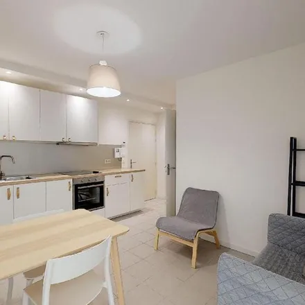 Rent this 4 bed apartment on 25 Rue Jacqueline Auriol in 69008 Lyon, France