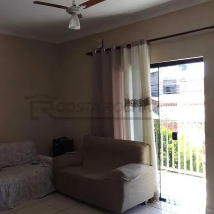 Buy this 2 bed house on Rua Tailândia in Jardim das Nações II, Salto - SP