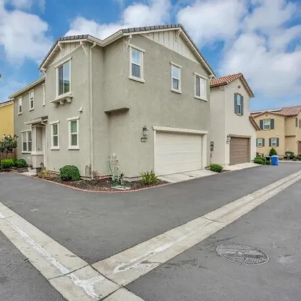 Buy this 3 bed house on unnamed road in Elk Grove, CA 95758