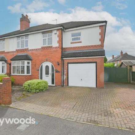 Buy this 4 bed duplex on Rathbone Avenue in Newcastle-under-Lyme, ST5 0NZ