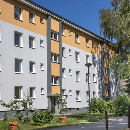 Rent this 3 bed apartment on Sauerlandstraße 10 in 45889 Gelsenkirchen, Germany