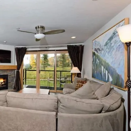 Rent this 3 bed condo on Aspen