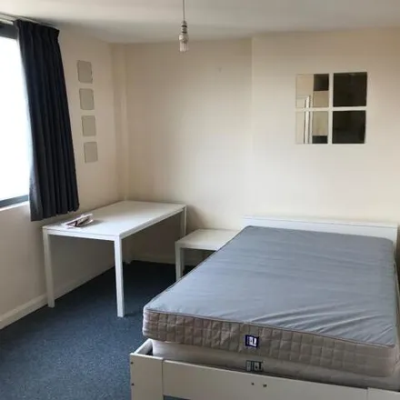 Rent this studio apartment on Mede House in Salisbury Street, Bedford Place