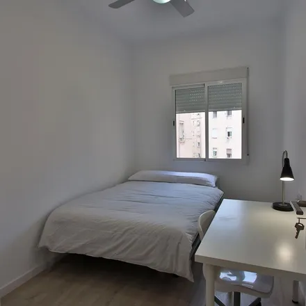 Image 6 - Carrer de Yecla, 46021 Valencia, Spain - Apartment for rent