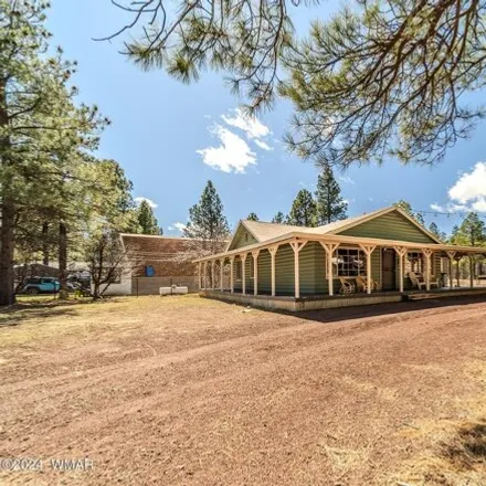 Buy this 3 bed house on 2185 Sponsellor Drive in Navajo County, AZ 85929
