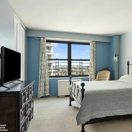 Image 3 - 1020 Grand Concourse, New York, NY 10456, USA - Apartment for sale
