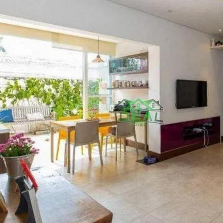 Buy this 3 bed apartment on Avenida Diógenes Ribeiro de Lima 3403 in Vila Hamburguesa, São Paulo - SP