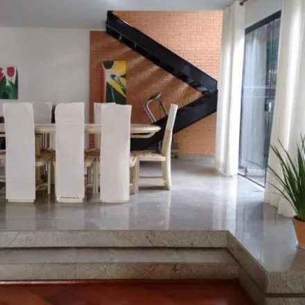 Buy this 4 bed house on Alameda das Mangueiras in Cidade Vista Verde, São José dos Campos - SP