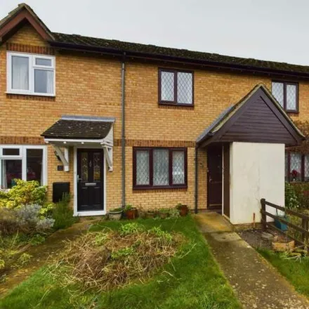 Buy this 2 bed townhouse on Westfield in Stoke Mandeville, HP21 9JF