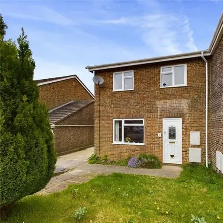 Buy this 3 bed duplex on Clare Court in Stroud, GL5 1NW