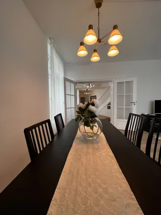 Rent this 5 bed apartment on Frankfurter Tor 2 in 10243 Berlin, Germany