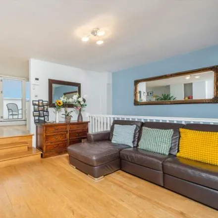 Buy this 2 bed apartment on 70 Belsize Lane in London, NW3 5AU