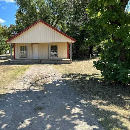 Rent this 3 bed house on 155 Broadway Avenue in Panama, Le Flore County