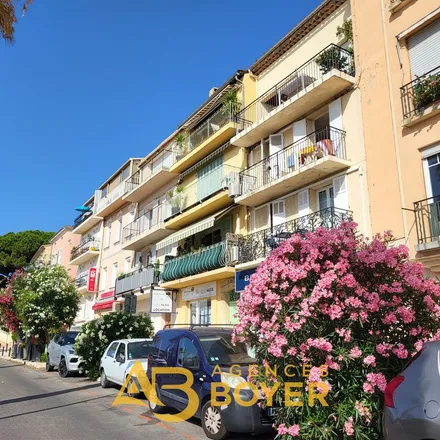 Image 8 - 9 Allée Jean Moulin, 83150 Bandol, France - Apartment for rent