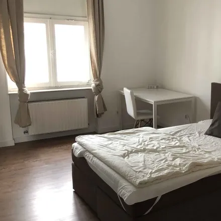 Rent this 4 bed room on Hamburger Allee 92a in 60486 Frankfurt, Germany