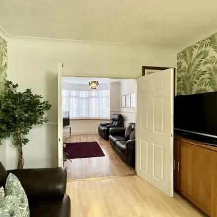 Image 3 - Wheatley Grove, Sheffield, S13 8HZ, United Kingdom - Duplex for sale