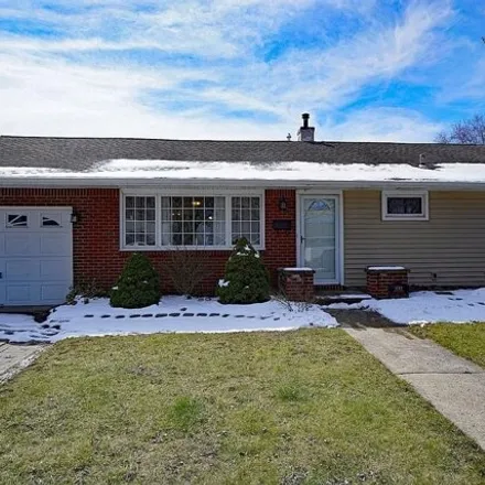 Buy this 3 bed house on 1689 Leah Drive in Martinsville, City of North Tonawanda