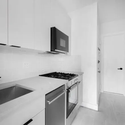 Image 3 - 423 E 77th St Apt 2B, New York, 10075 - Apartment for rent