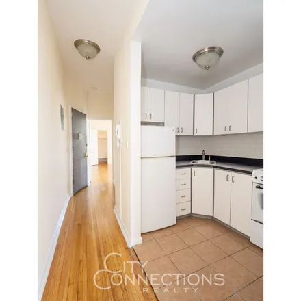 Image 3 - 76 Saint Marks Place, Roslyn Heights, NY 11577, USA - Apartment for rent