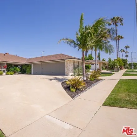 Rent this 4 bed house on 6125 Bedford Avenue in Ladera Heights, CA 90056