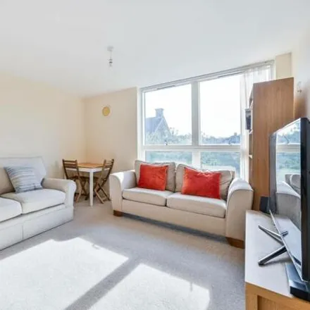 Image 3 - Sir Walter Raleigh Court, 48 Banning Street, London, SE10 0FE, United Kingdom - Apartment for sale