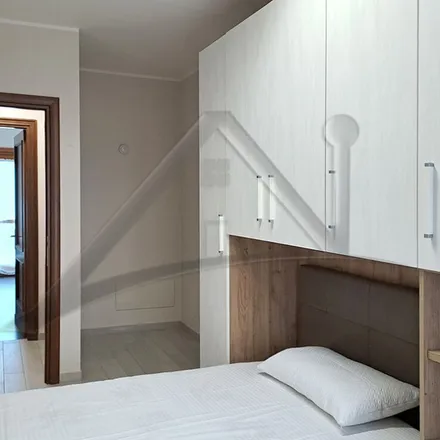 Rent this 3 bed apartment on Olympus Club in Viale della Croce Rossa, 67100 L'Aquila AQ