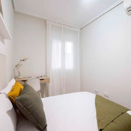 Image 3 - Calle de Andrés Mellado, 50, 28015 Madrid, Spain - Apartment for rent