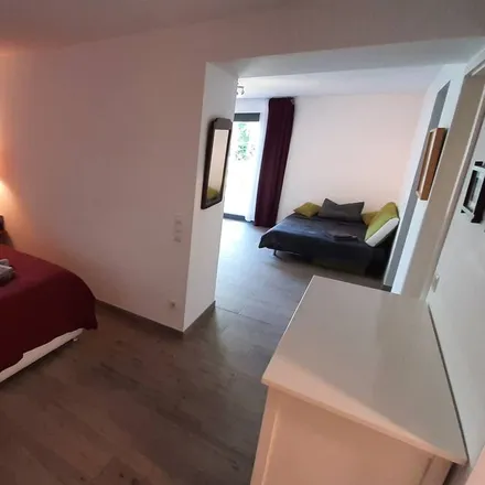 Rent this 1 bed apartment on unknown in Alte Mainstraße, 65795 Hattersheim am Main