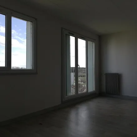 Image 1 - 2 Rue Léon Contejean, 25200 Bethoncourt, France - Apartment for rent