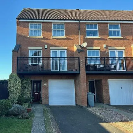 Buy this 3 bed townhouse on Tarragon Way in Bourne, PE10 9NA