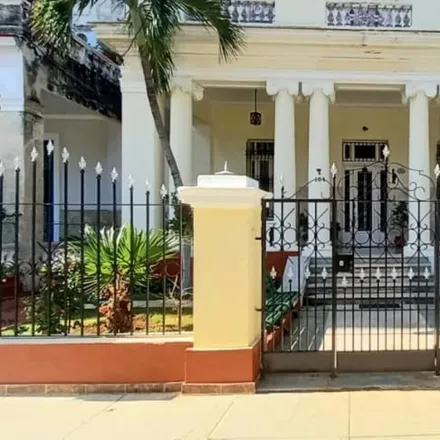Rent this 4 bed house on Vedado – Malecón