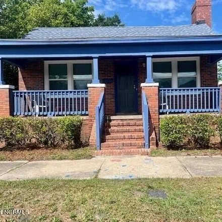 Rent this 3 bed house on 237 Jasmine Street in Wilmington, NC 28401