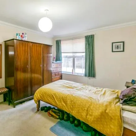 Image 9 - 30 Crabton Close Road, Bournemouth, Christchurch and Poole, BH5 1HN, United Kingdom - Apartment for sale