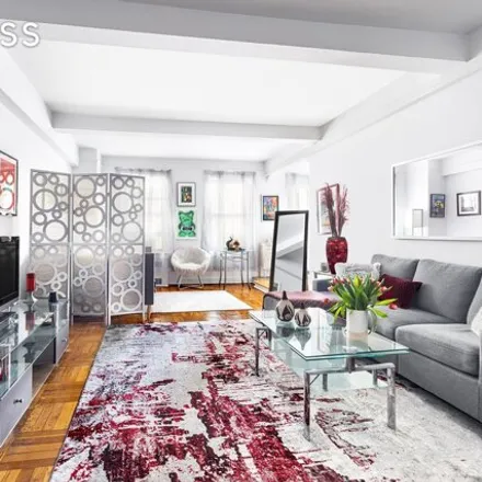 Buy this studio apartment on 310 Lexington Avenue in New York, NY 10016