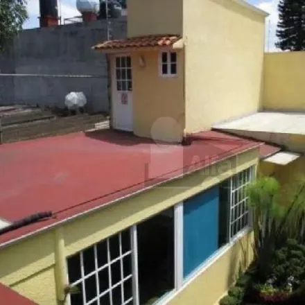 Buy this 6 bed house on Escuela Primaria Alejandro de Humboldt in Calle Salaverry, Gustavo A. Madero