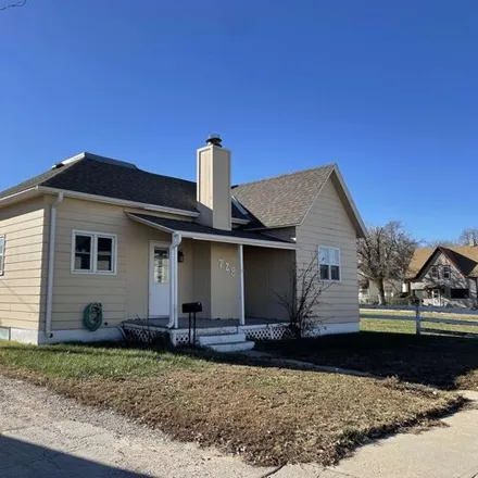 Buy this 2 bed house on 805 South F Street in Broken Bow, NE 68822